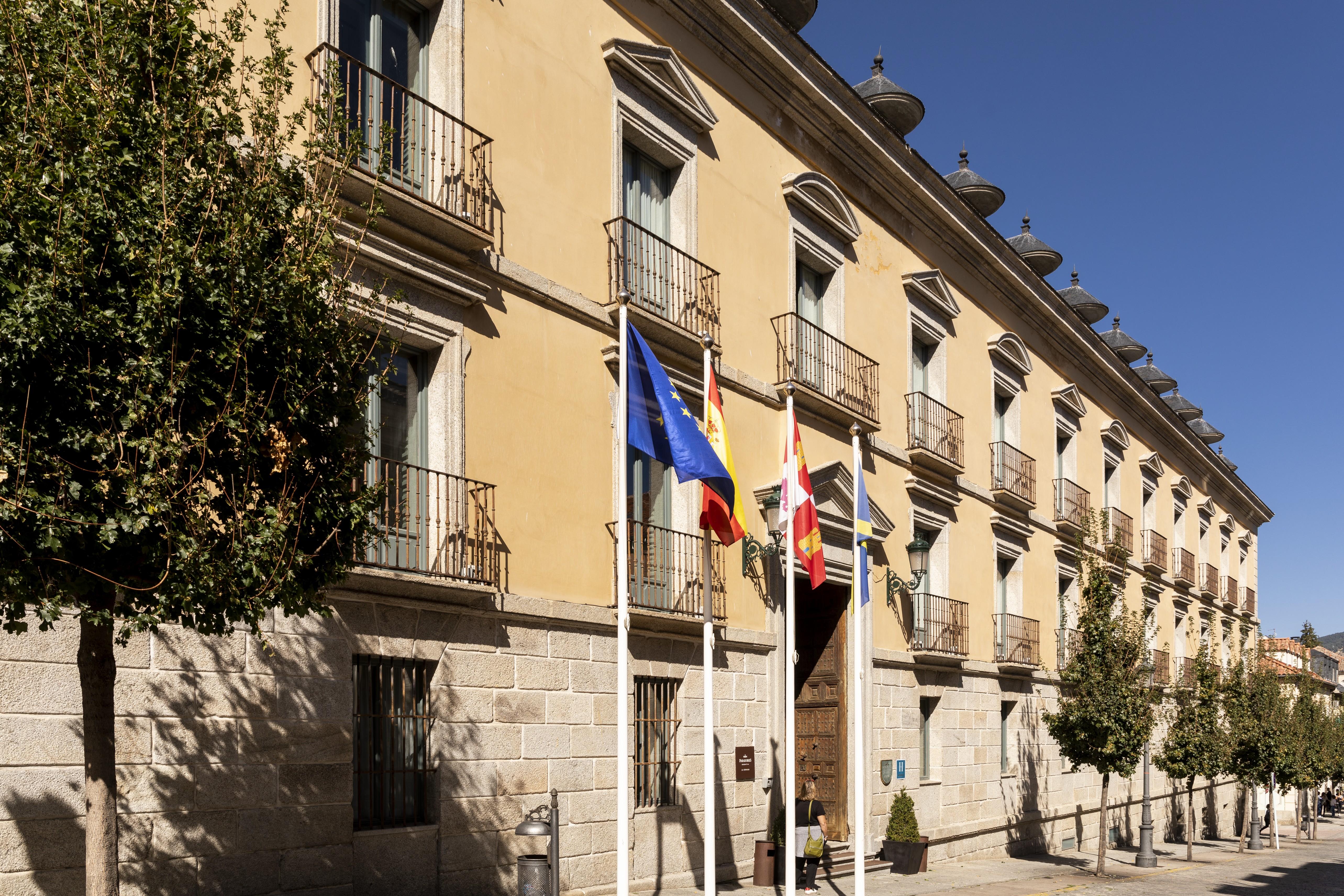 Parador De La Granja San Ildefonso Exterior photo